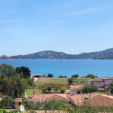 Elegant With Enchanting Sea Views *