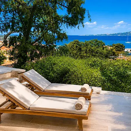 Apartment Elegant With Enchanting Sea Views *